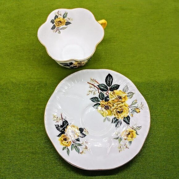 Shelley England Yellow Green Floral Fine Bone China Cup & Saucer - Picture 4 of 8